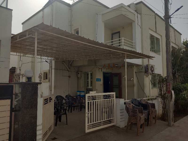  Guest House 1650 Sq.ft. for Rent in Kosamdi, Ankleshwar