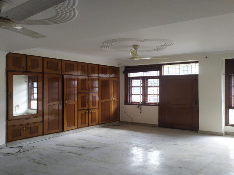 3 BHK Apartment 1500 Sq.ft. for Rent in Kalkaji, Delhi