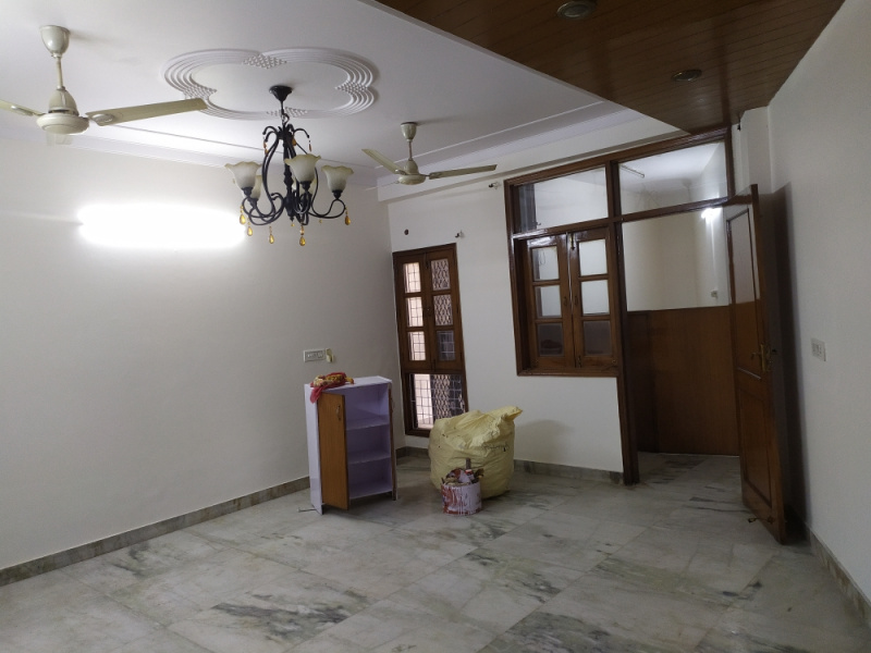 3 BHK Apartment 1500 Sq.ft. for Rent in Kalkaji, Delhi