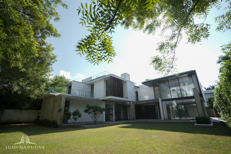 5 BHK 11500 Sq.ft. Farm House for Sale in DLF Chattarpur Farms