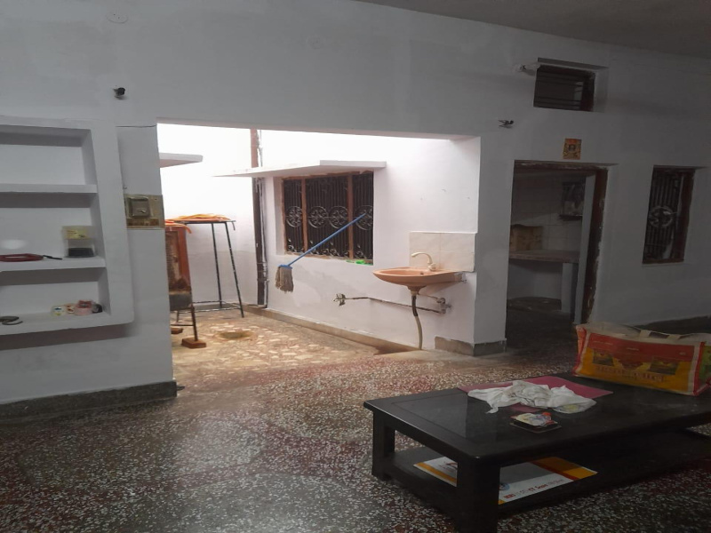 5 BHK House 2400 Sq.ft. for Sale in Husainabad, Jaunpur