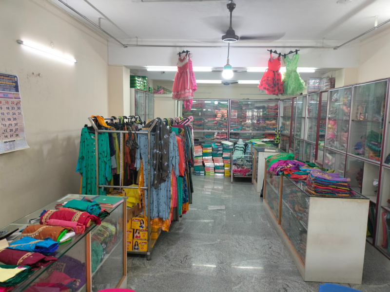  Showroom 600 Sq.ft. for Rent in Ennaikaran, Kanchipuram