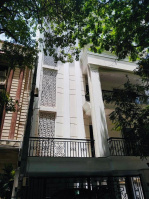 4 BHK Flat for Sale in Block C, Safdarjung Development Area, Delhi