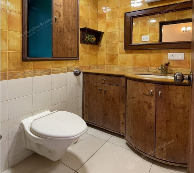 4 BHK Builder Floor 300 Sq. Yards for Sale in Block E, Greater Kailash I, Delhi