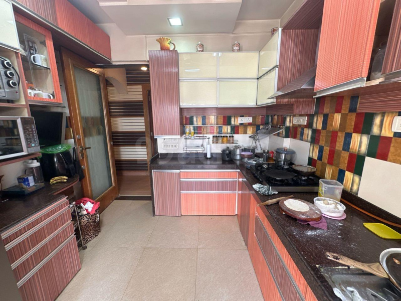 3 BHK Apartment 1100 Sq.ft. for Sale in Andheri West, Mumbai