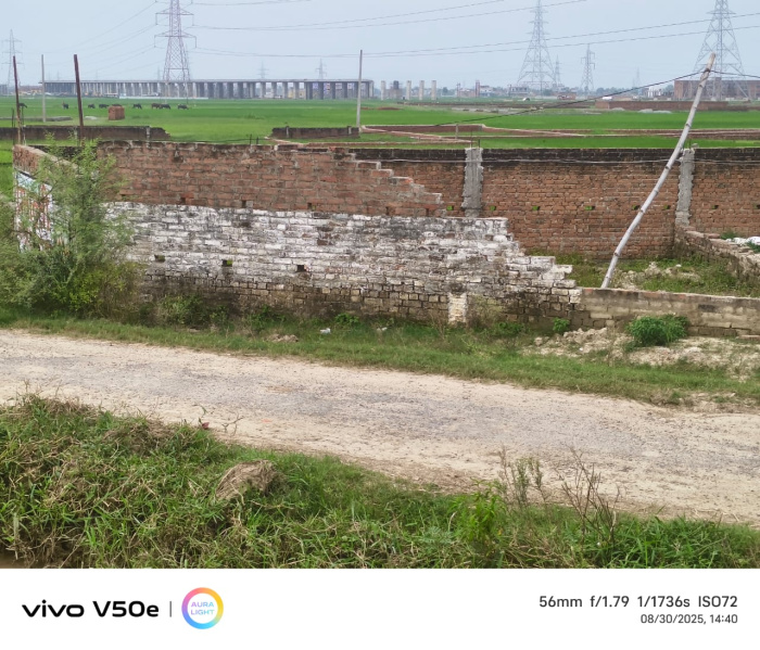  Commercial Land 1400 Sq.ft. for Sale in Ramnagar, Varanasi