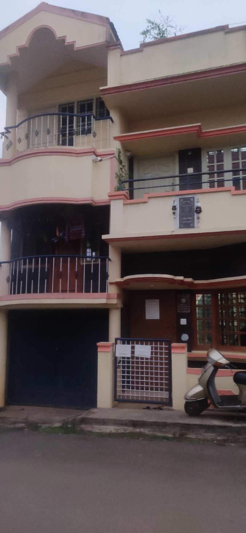 2 BHK House 1000 Sq.ft. for Sale in Rangoli Halla, Hassan