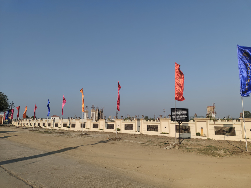  1700 Sq.ft. Commercial Land for Sale in Super Corridor, Indore