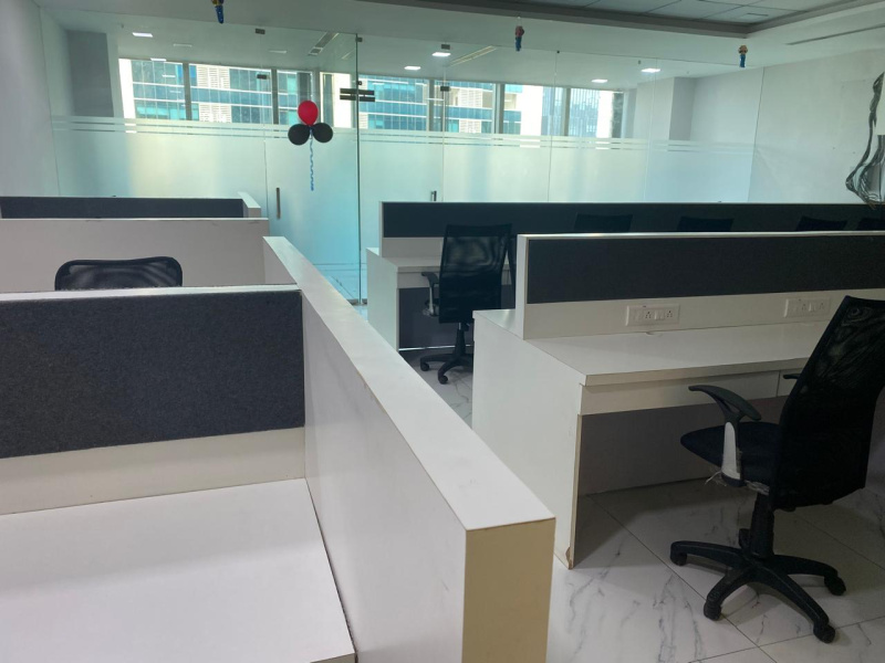  Office Space 2000 Sq.ft. for Rent in Wagle Estate, Thane