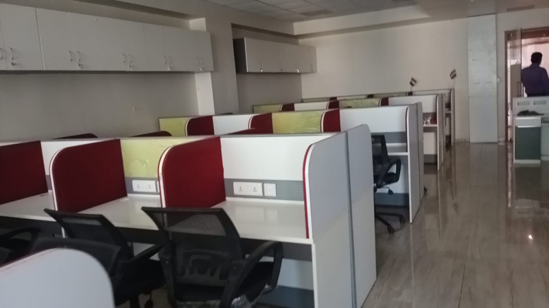  Office Space 1172 Sq.ft. for Rent in Wagle Estate, Thane