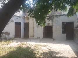  Warehouse for Rent in Dayal Bagh, Agra