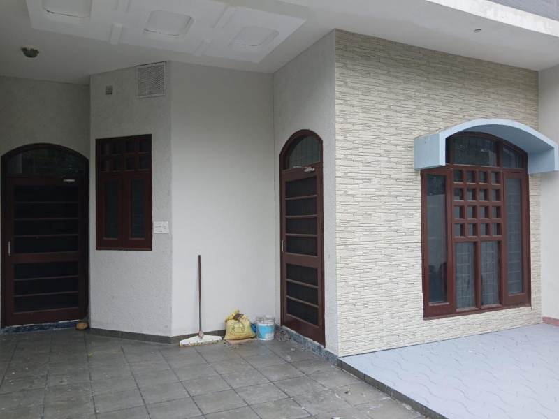 4.5 BHK House 4000 Sq.ft. for Sale in Ranjit Avenue, Amritsar