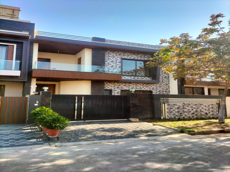 4 BHK 3500 Sq.ft. House for Rent in Ranjit Avenue, Amritsar