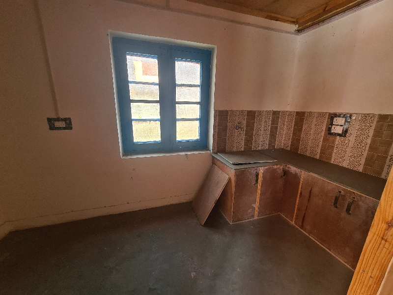 House 4050 Sq.ft. for Rent in Karan Nagar, Srinagar