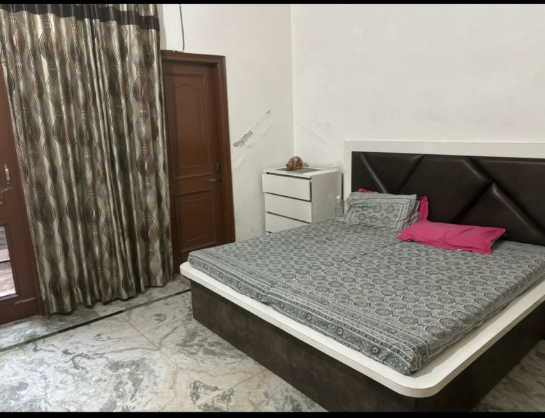 3 BHK 1800 Sq.ft. Apartment for Rent in Airport Road, Mohali
