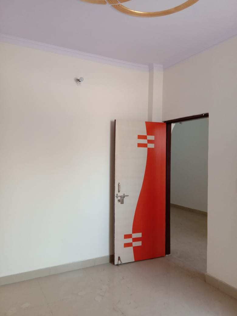 2 BHK Apartment 700 Sq.ft. for Sale in Ankur Vihar, Ghaziabad