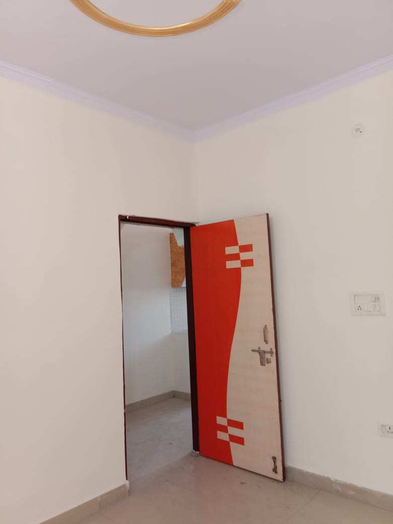 2 BHK Apartment 700 Sq.ft. for Sale in Ankur Vihar, Ghaziabad