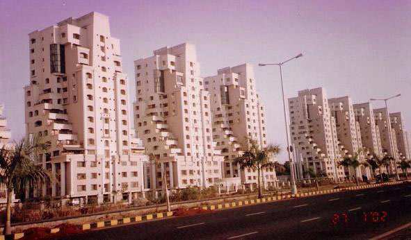 2 BHK Apartment 1250 Sq.ft. for Rent in Palm Beach Road, Navi Mumbai