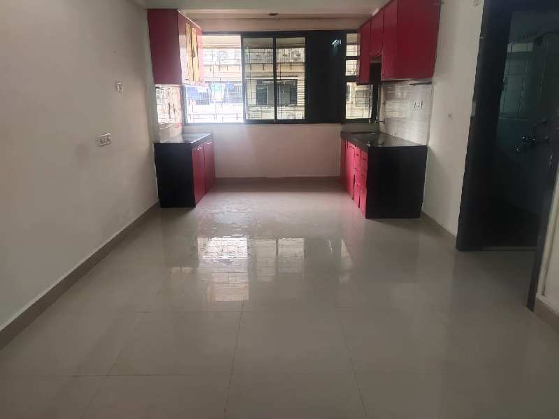 2 BHK 650 Sq.ft. Residential Apartment for Sale in Juhu Tara Road