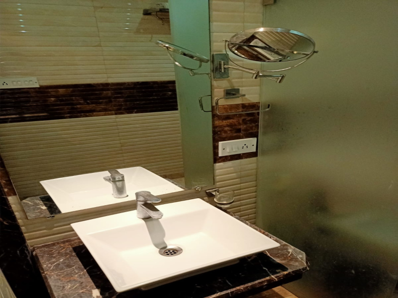  16000 Sq.ft. Hotels for Sale in Park Circus, Kolkata