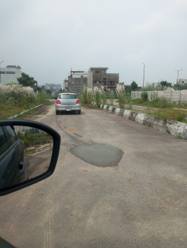  Commercial Land for Sale in Amar Shaheed Path, Lucknow