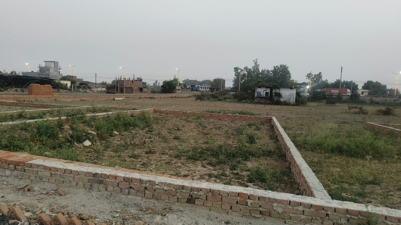  Commercial Land 2000 Sq.ft. for Sale in Sakaldiha, Chandauli