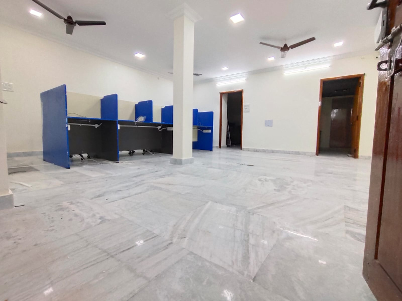  Office Space 1500 Sq.ft. for Rent in Mogalrajapuram, Vijayawada