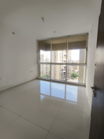 4 BHK Flat for Sale in Lokhandwala, Andheri West, Mumbai
