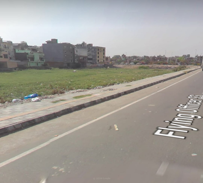  Commercial Land 21000 Sq. Yards for Sale in Azadpur, Delhi