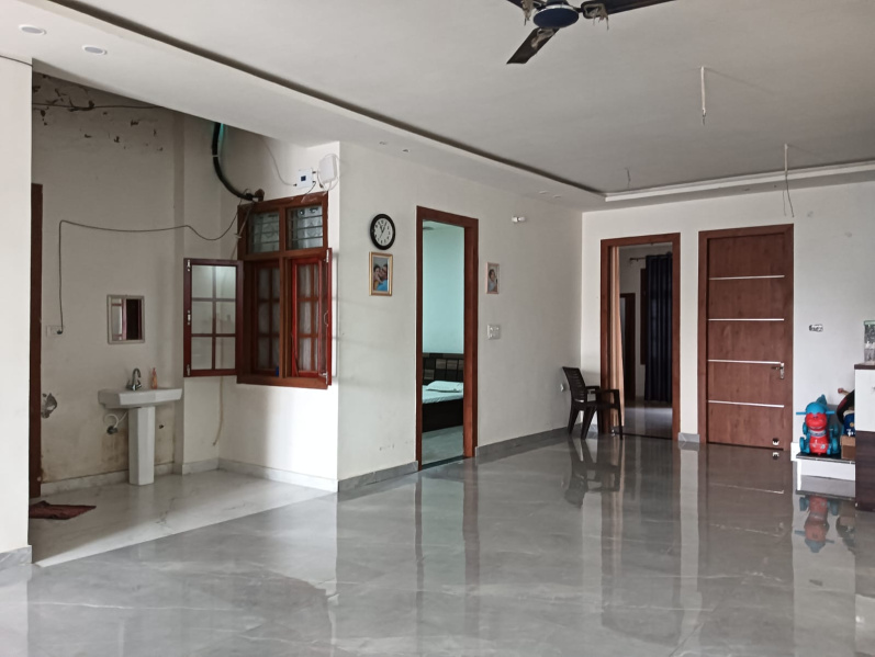 10 BHK 6500 Sq.ft. House for Sale in Amar Shaheed Path, Lucknow