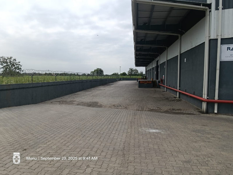  100000 Sq.ft. Warehouse for Rent in Hazira, Surat