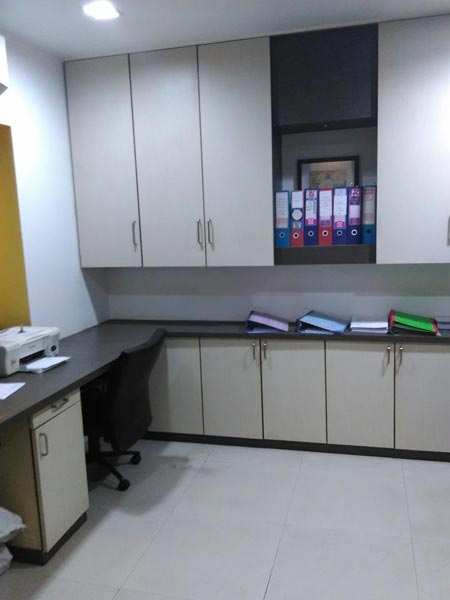 Office Space 1100 Sq.ft. for Rent in Ring Road, Surat