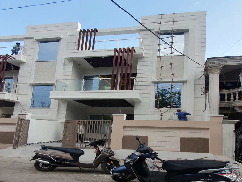 4 BHK 2400 Sq.ft. Villa for Sale in Shaktinagar Colony, Jabalpur
