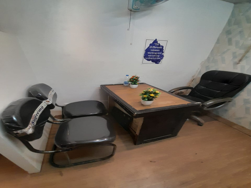  Office Space 550 Sq.ft. for Rent in Nirman Vihar, Delhi
