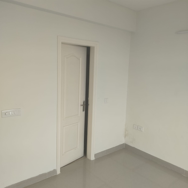 2.5 BHK 1100 Sq.ft. Apartment for Sale in Japanese Zone, Neemrana, Alwar