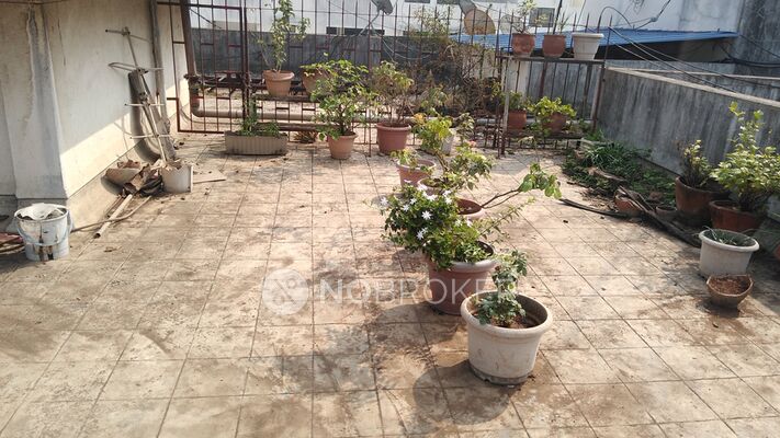  Residential Plot 800 Sq.ft. for Sale in Narayan Peth, Pune
