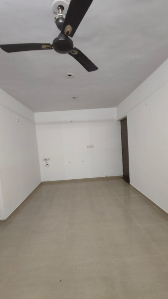 2 BHK Apartment 1200 Sq.ft. for Rent in Althan, Surat