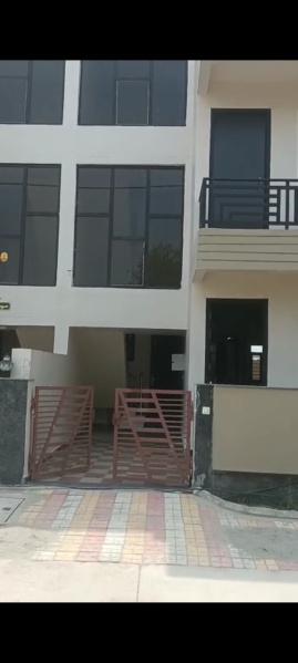 2.5 BHK Villa 648 Sq.ft. for Sale in Chaumuhan, Mathura