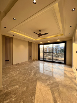 4.5 BHK Builder Floor for Sale in Nirvana Country, Gurgaon