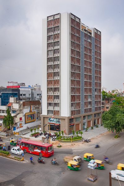  Office Space 600 Sq.ft. for Rent in Parimal Garden, Ahmedabad