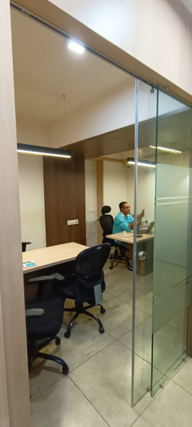  Office Space 600 Sq.ft. for Rent in Parimal Garden, Ahmedabad