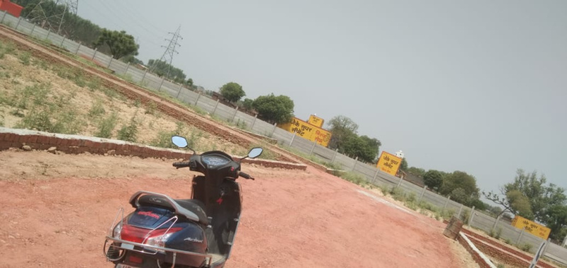  100 Sq.ft. Residential Plot for Sale in Gwalior Road, Agra