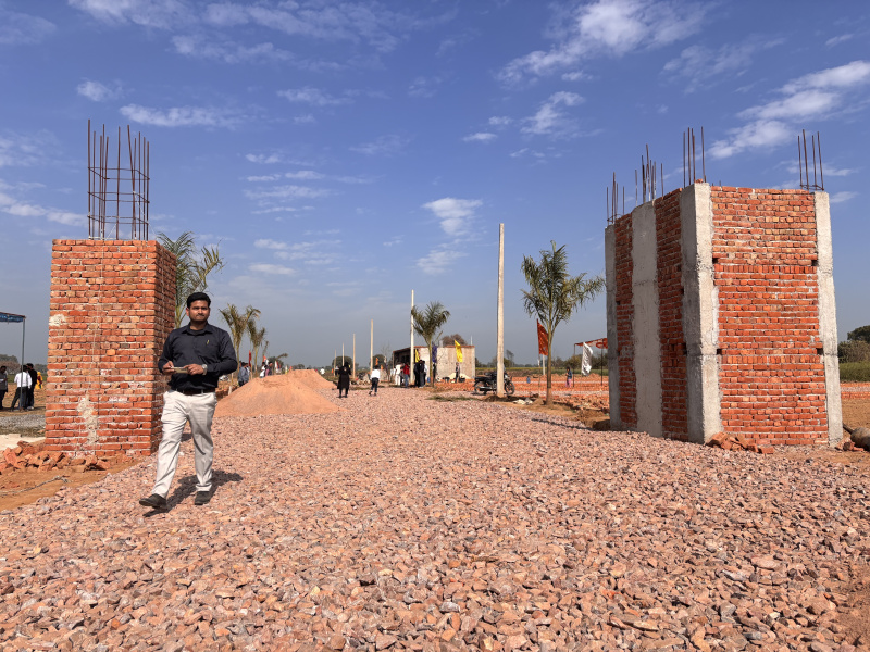  Commercial Land 30 Sq. Yards for Sale in Tappal, Aligarh