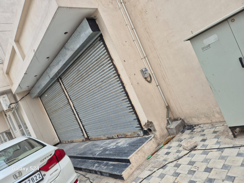  845 Sq.ft. Commercial Shop for Sale in Kamla Nagar, Delhi