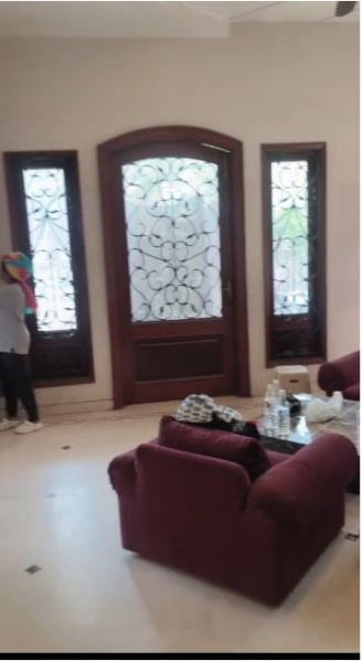 6 BHK 600 Sq. Yards House for Sale in Model Town, Delhi