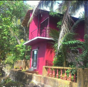 1 RK House 100 Sq. Yards for PG in Sequeira Vaddo, Candolim, Goa