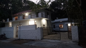2 BHK House for Rent in Pattambi, Palakkad
