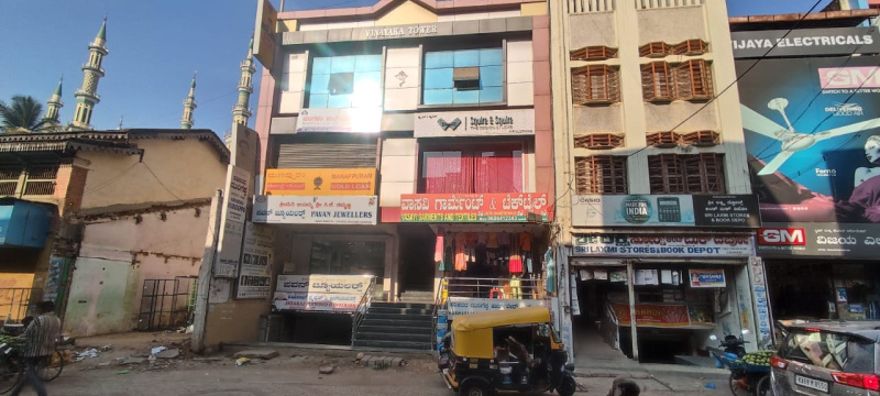 Commercial Shop 1200 Sq.ft. for Sale in Mandipet, Davanagere