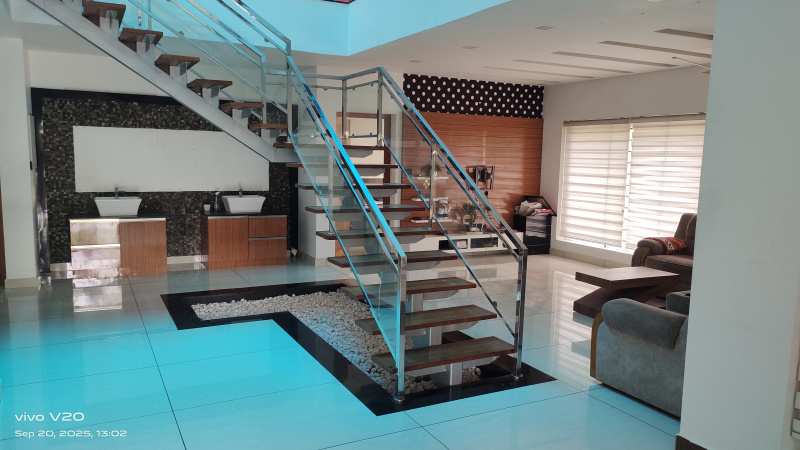 4 BHK House 33000 Sq.ft. for Sale in Kayamkulam, Alappuzha