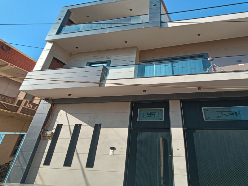 10 BHK 300 Sq. Yards House for Sale in Rajiv Chowk, Gurgaon